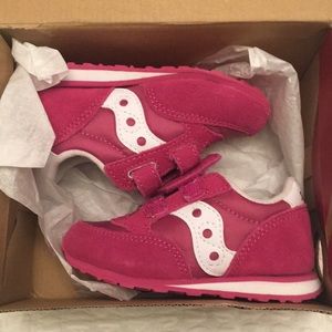 Brand new pink toddler Saucony shoes